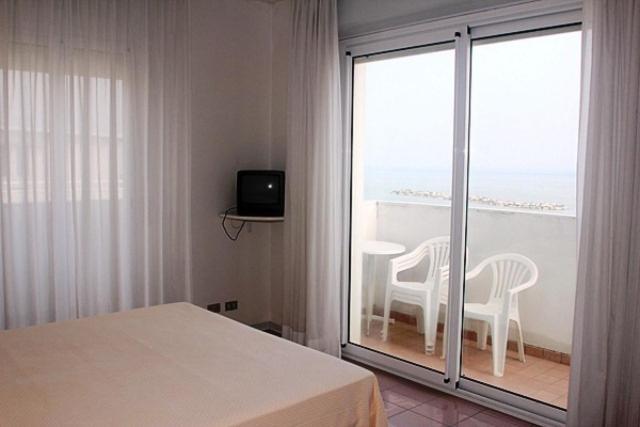 Hotel Bellavista-Olympic Rimini Exteriör bild