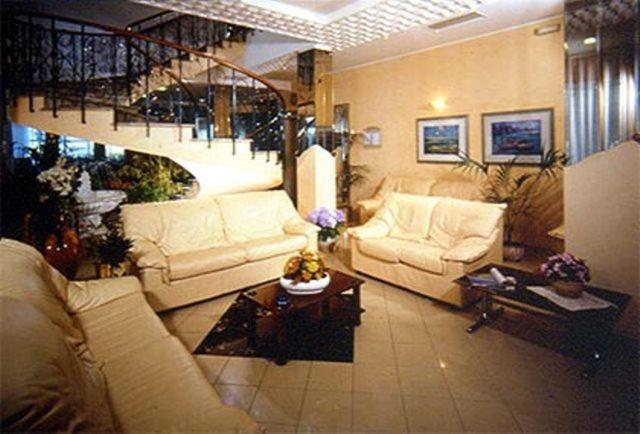 Hotel Bellavista-Olympic Rimini Exteriör bild