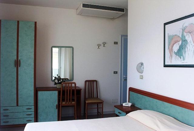 Hotel Bellavista-Olympic Rimini Exteriör bild